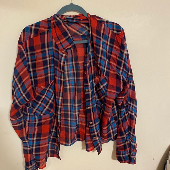 URBAN OUTFITTERS FLANNEL - Picture 2 of 2